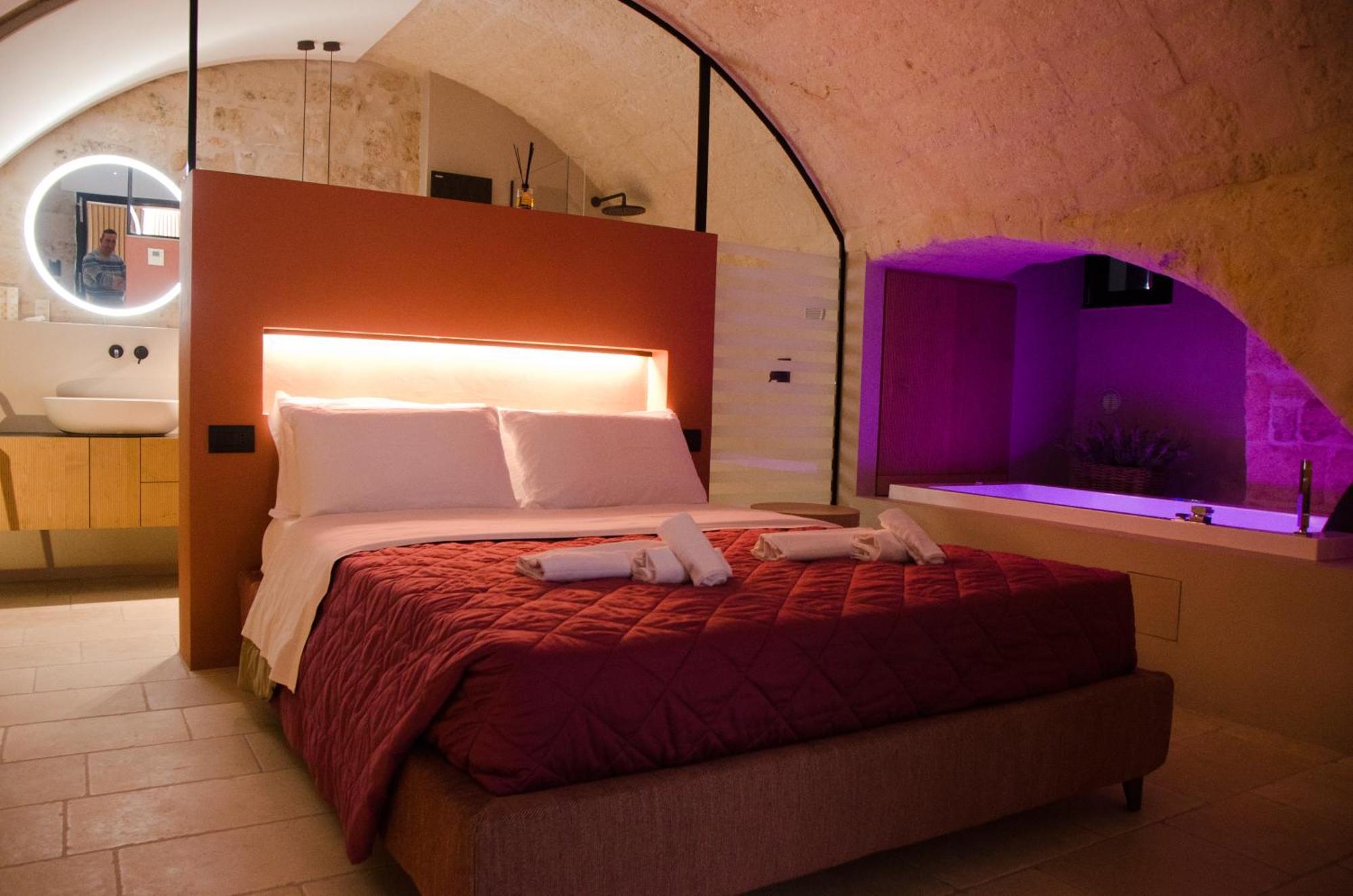 Suite Santa Caterina Монополи Екстериор снимка