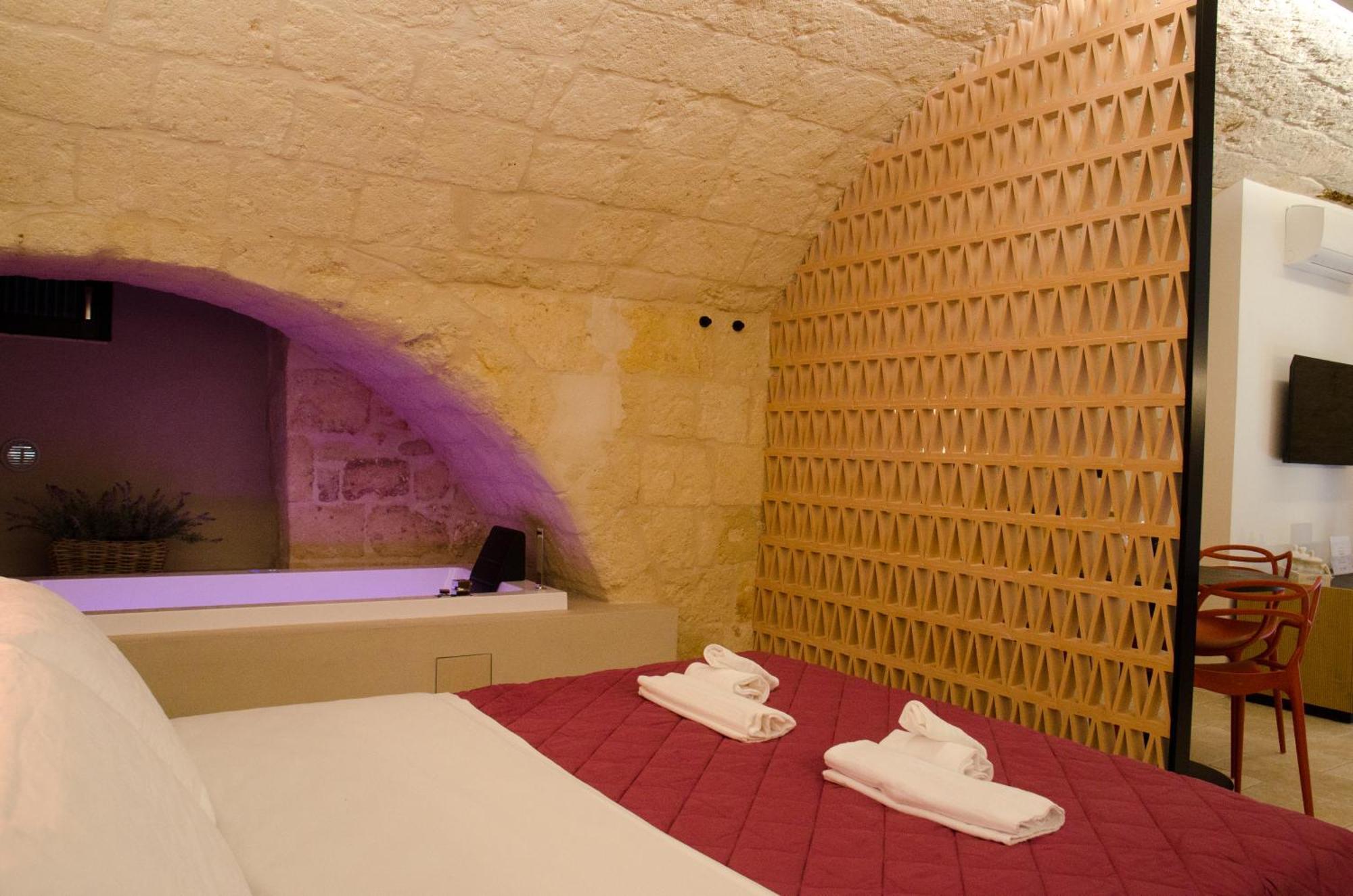 Suite Santa Caterina Монополи Екстериор снимка